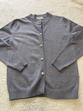 Classic Crewneck Gray Women's Cardigan with Decorative Buttons